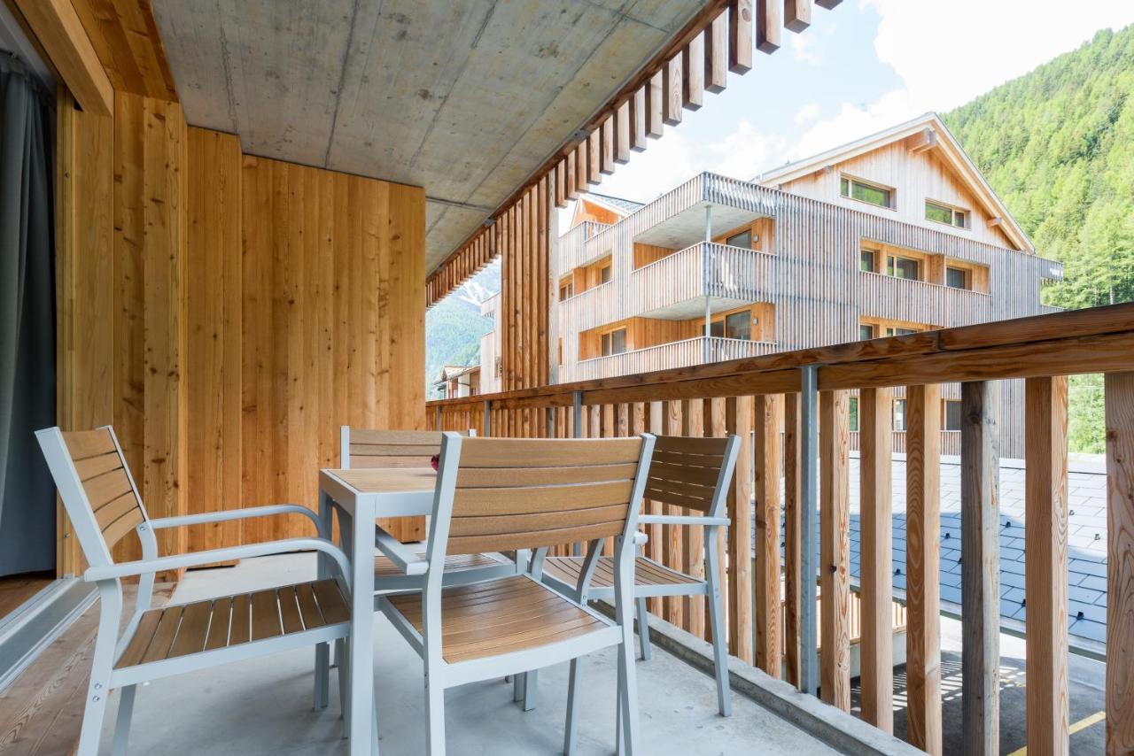 Montela Apartments - Haus D Саас-Грунд Екстер'єр фото